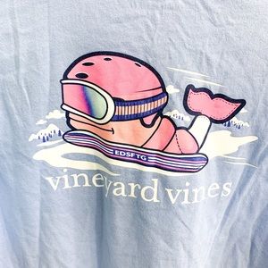 Long sleeve vineyard vines tee snowboarding whale